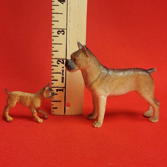 Two Vintage Boxer Dog Figurines - Picture 7 of 9